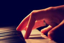 基米希：新賽季主打中場位置，孔帕尼也了解我勝任右後衛.